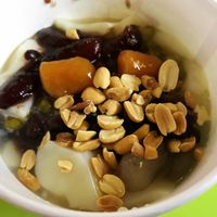 Taiwanese yam ball beancurd  at House of Desserts 甜品之家 - Bugis in Central Singapore