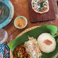 Jackfruit Gyros & Olah Olah  at Pituq Cafe in 