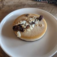 The fake cheese cake with salted caramel at Pituq Cafe in 