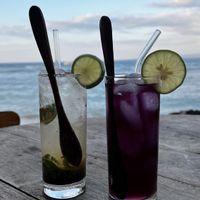 Virgin mojito & iced butterfly pea tea  at Pituq Cafe in 