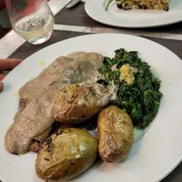 Seitan steak at Remedio Santo Campo Alegre in Porto