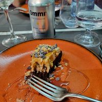 Snickers tarte at Remedio Santo Campo Alegre in Porto