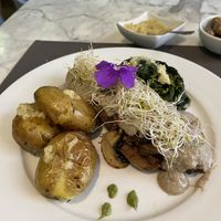 Seitan steak  at Remedio Santo Campo Alegre in Porto