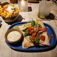Quesadillas mit New Meat und mexican fries. at Enchilada in Bremen