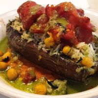 Aubergine stuffed with basmati rice and tomato (tomate confitado) at Les Maduixes in Valencia