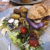 A good burger, a lot of nice flavors! at ChaCha in Nantes