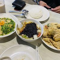Stir fried sprouts with bai ling mushrooms, seaweed vegetable soup, cereal oyster mushrooms at En Hui Vegetarian Food 恩惠素食 - Marsiling in North Singapore