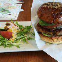 Burger at Koikoi Cafe in Tokyo