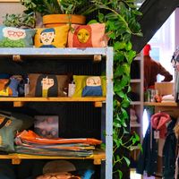  at Leeloo Bvba in Bruges