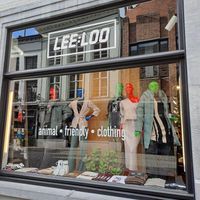  at Leeloo Bvba in Bruges