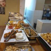vista del buffet at Loving Hut in Valencia