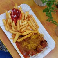 Vegan currywurst + french fries at Alles Wurscht in Munich