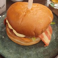 Anne's burger with facon at Annie's Kitchen in Lille