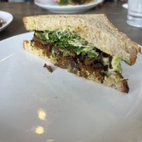 Pot Sandwich: Sweet Potato Thyme Latke, Sauteed Mushrooms, Dijon Aioli, Avocado,Arugula + Mustard Microgreens on Sparrow Miche Bread #Veganuary at Fix & Repeat in Bend