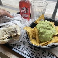 Wrap Vegano + Nachos con Guacamole at beGreen in Valencia