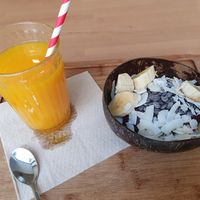 Vegan acai bowl - not my favorite at beGreen in Valencia