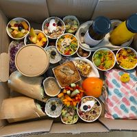 Vegan brunchbox at Schadzi Cafe in Linz
