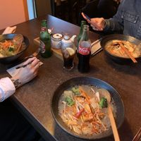 Die Suppe links ist angeblich vegan, die beiden rechten waren laut Managerin mit Hühnerbrühe aber vegetarisch gelabelt…  at Ramen Soul in Dusseldorf
