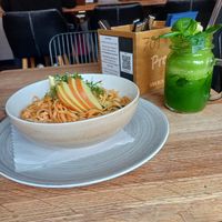 Glasnudelsalat & Basilikumlimo at Vrohstoff in Wurzburg