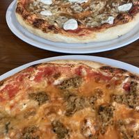 Vebab (up) pizza and "Tuna" (down) pizza at Bullizza in Ljubljana