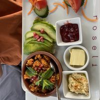 Veganes Frühstück   at Roseli Cafe Bar in Frankfurt