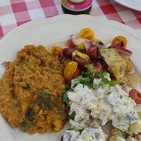 Two salads and a lentil curry at Grønsagen in Copenhagen