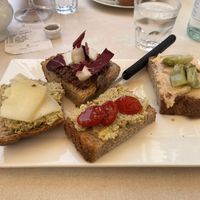 Selection of vegan crostini    at Sullaluna in Venice