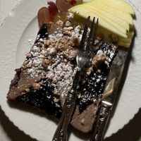 Crostata di frutti di bosco con frutta fresca  at Sullaluna in Venice