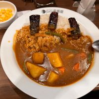 The food is delicious. Vegans can have salad and add corn. Make sure to add the eggplant!! For an extra kick, make it spicy level 3, and you will be in for a sweat! Itadakimas!  #V at CoCo Ichibanya - JR Akihabara in Tokyo