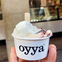 Citroen - Kers/chocolade at Oyya in Bruges