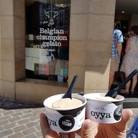 vegan icecream at Oyya in Bruges