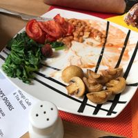 Fried bland tastes canned at Mango Cafe in Mijas
