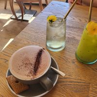 Hot chokolate and other drinks at Blackbird in Bruges