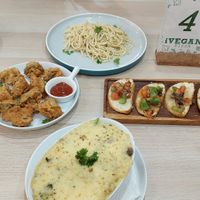 Today's order at iVegan Pizza in Tangerang