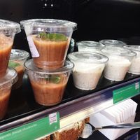 Vegan fruit desserts and breakfasts at La Cantine Monop'daily in Neuilly-sur-seine