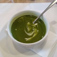 Creamy wild garlic and spinach soup with vegan cream at Ctyri Sestry in Kutna Hora