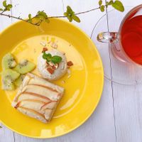 gilt free apple tart at L for You in Tokyo