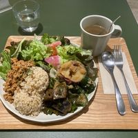 Vegan lunch set at L for You in Tokyo