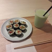 Vegan roll and Amazake smoothie at L for You in Tokyo