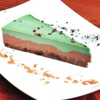 British raw vegan cake at Pofta de Verde in Constanta