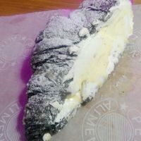 Cream filled cornetto at Milkaway in Naples