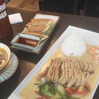 Crispy duck, crispy dumplings and soup #Veganuary at Good Morning Vietnam Vegan in Berlin