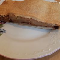 Strudel at BeMakroBio in Prague