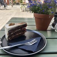 carrot cakee  at BACKYARD in Rotterdam