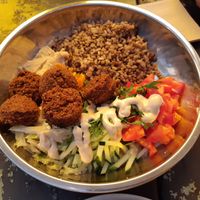Falafel bowl at Falafeleria - Sta Barbara in Madrid