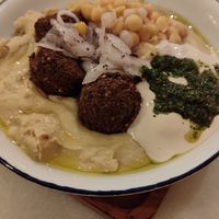 hummus con falafel at Falafeleria - Sta Barbara in Madrid