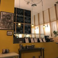 Small but comfortable place at Falafeleria - Sta Barbara in Madrid