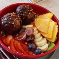 Bowl de açaí at Negra in Porto