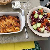 Lasagne con Ragu and Insalata Mista at Gioia Caffetteria Gastronomia Vegana in Sassari