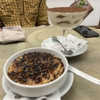 Crème brûlée and tiramisu   at Gioia Caffetteria Gastronomia Vegana in Sassari